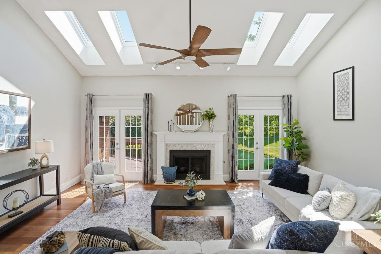 584 Cottingwood Court
