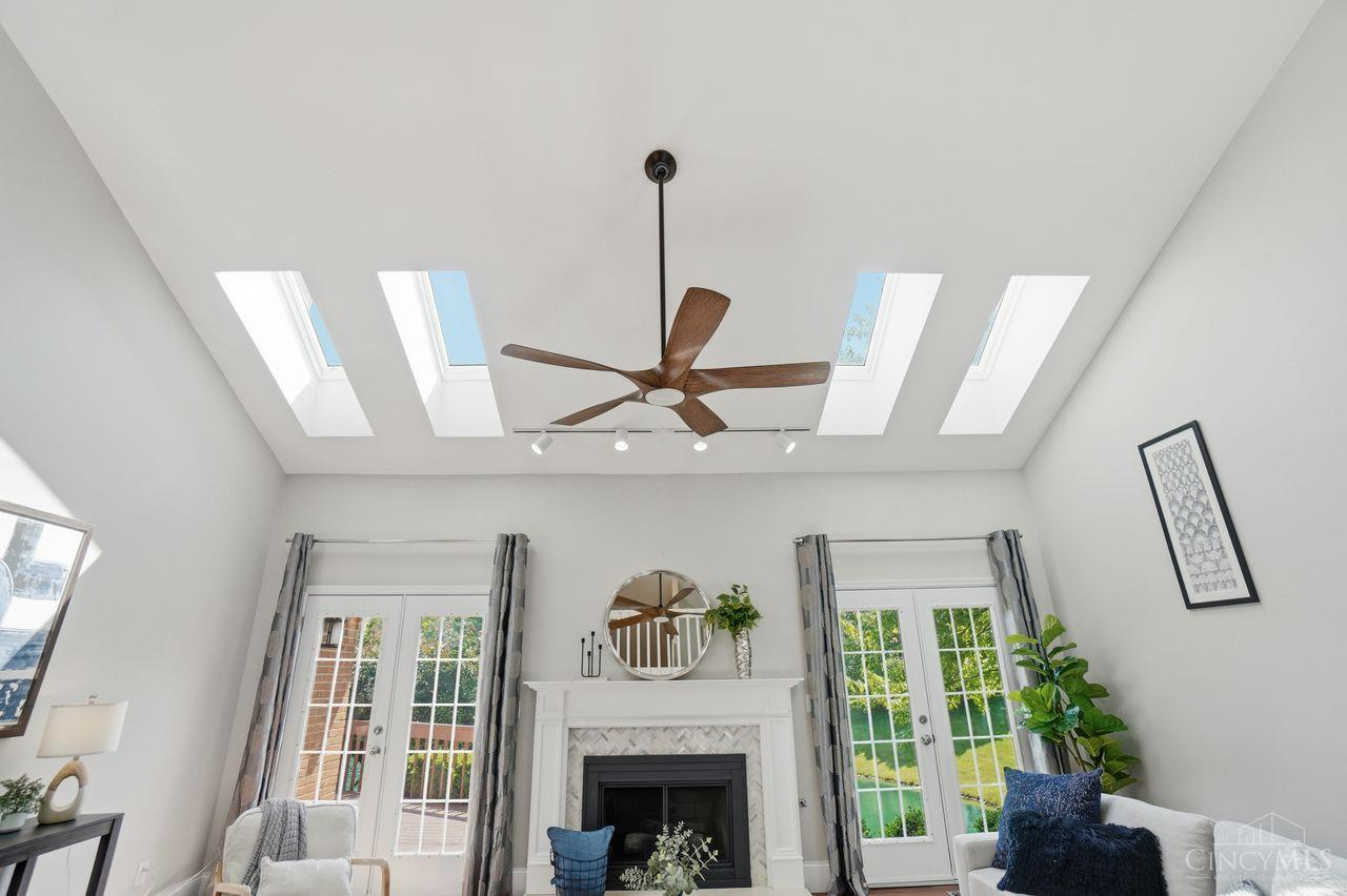 584 Cottingwood Court