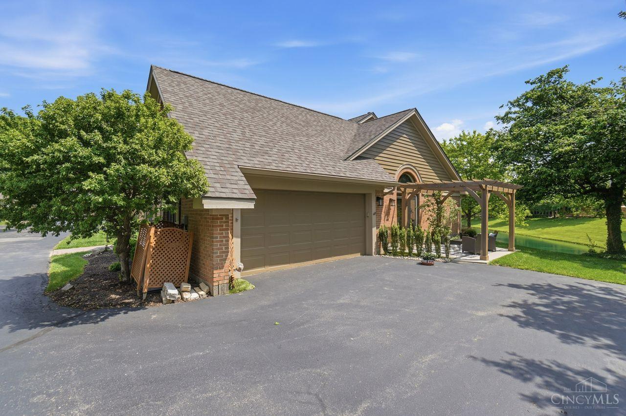 584 Cottingwood Court