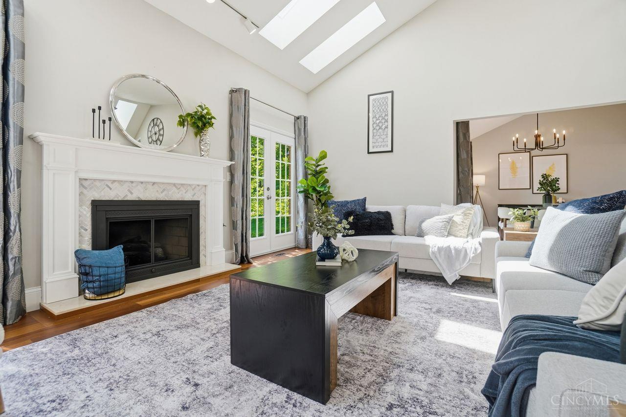 584 Cottingwood Court