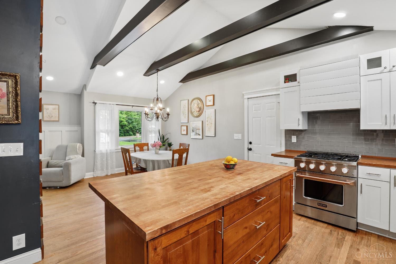 4669 Beechwood Road