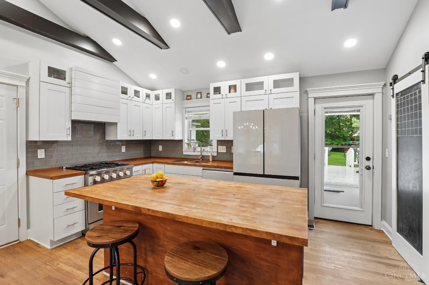 4669 Beechwood Road