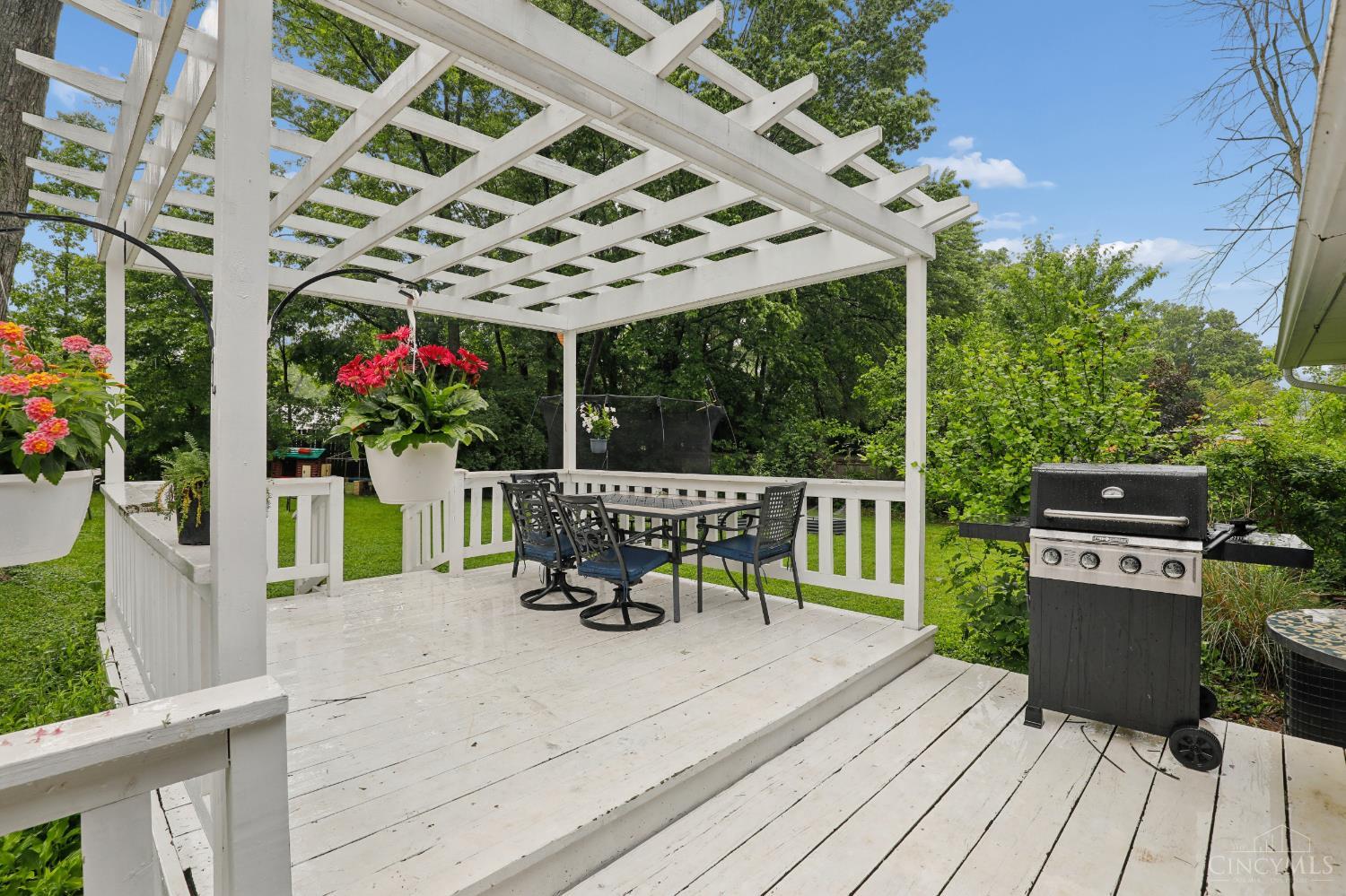 4669 Beechwood Road