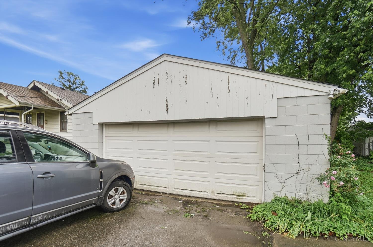7534 Blue Ash Road
