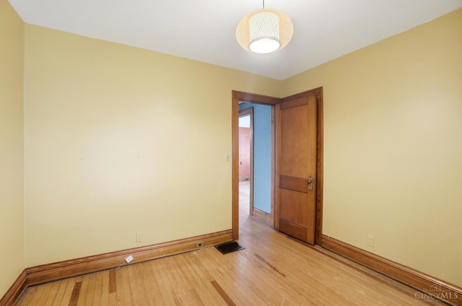 7534 Blue Ash Road