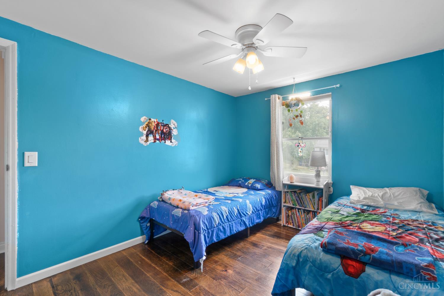 5176 Dundas Drive