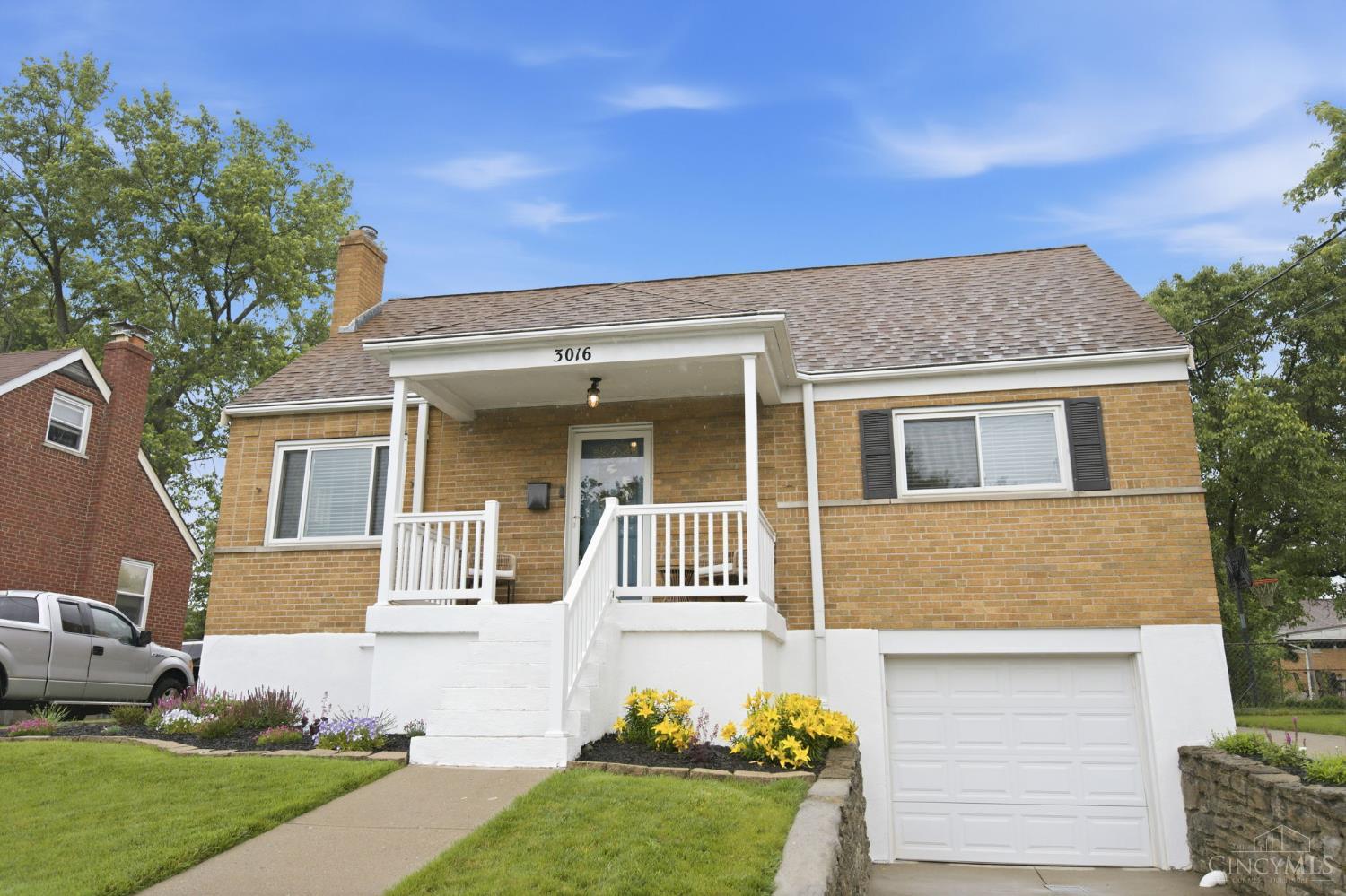 3016 Crestmoor Lane