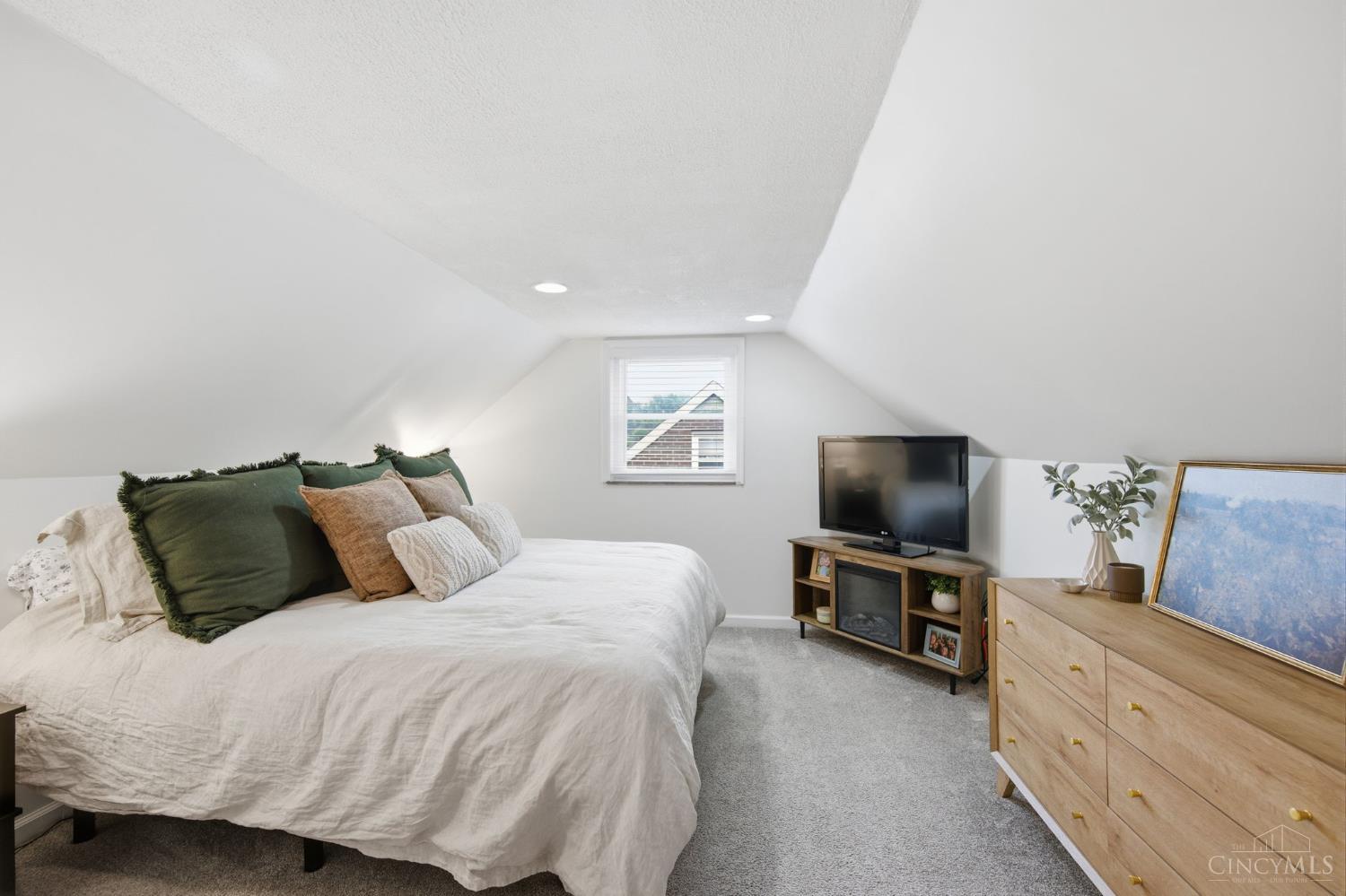 3016 Crestmoor Lane