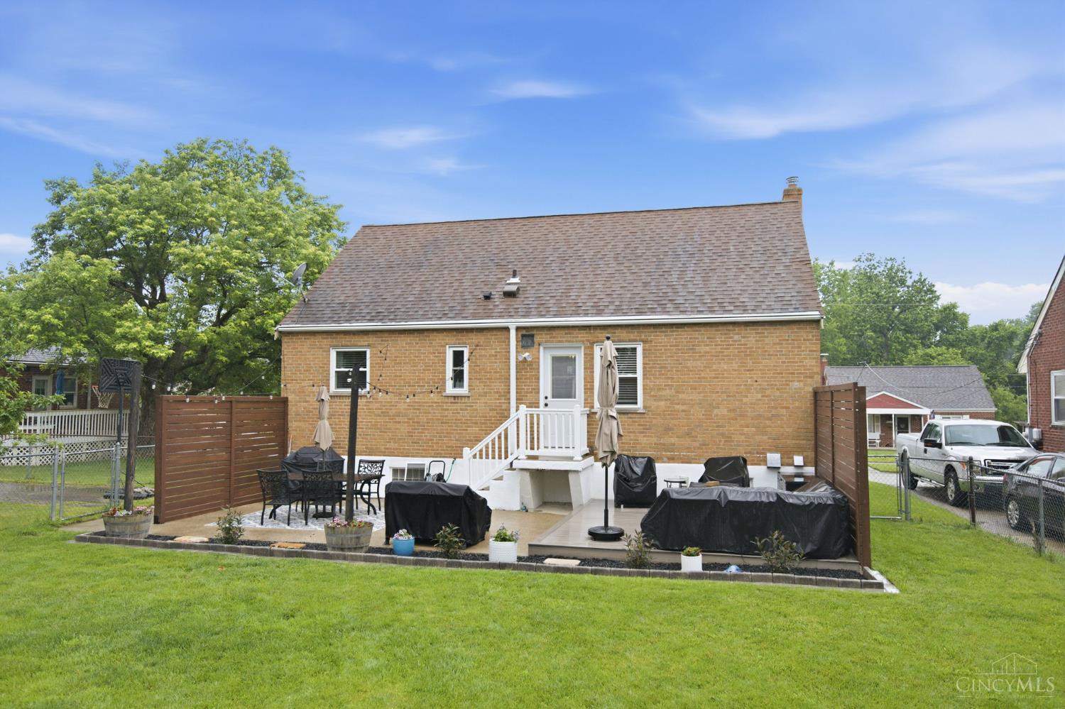 3016 Crestmoor Lane