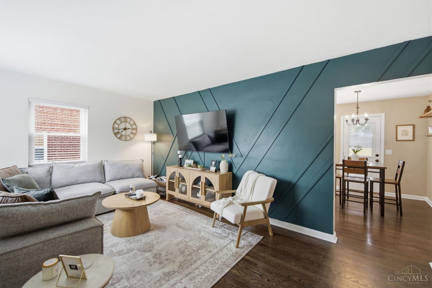 3016 Crestmoor Lane