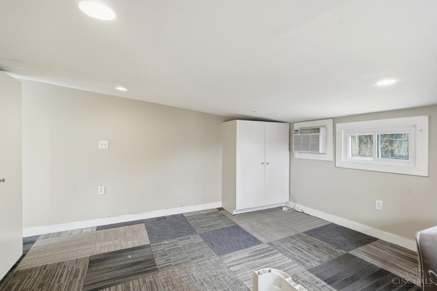 3608 Archer Avenue
