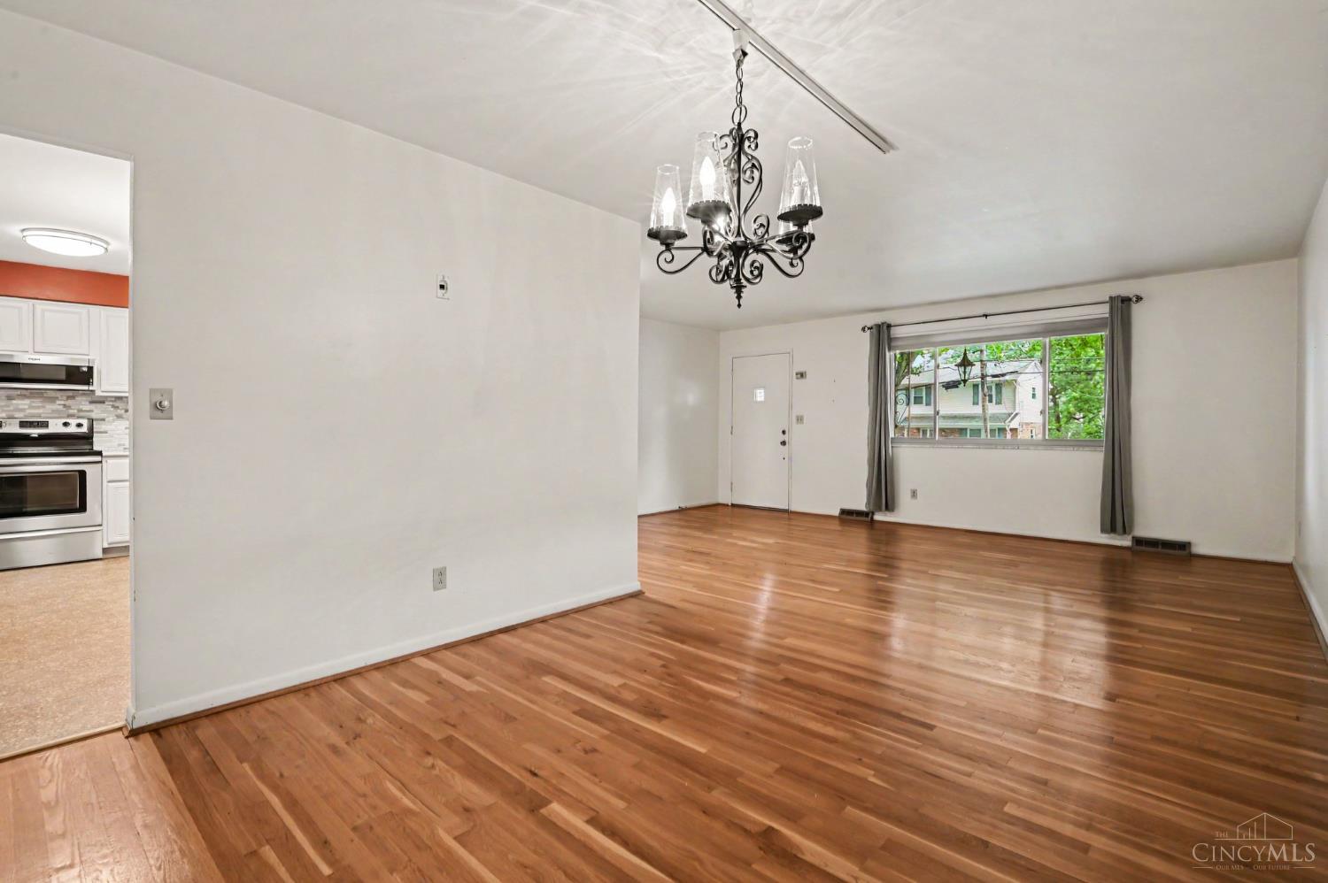 661 Heavenly Lane