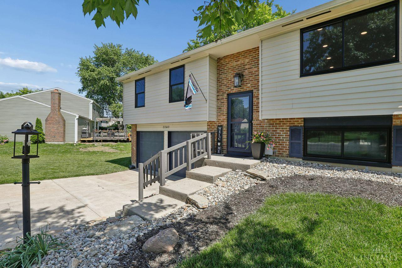 6673 Fernshire Court