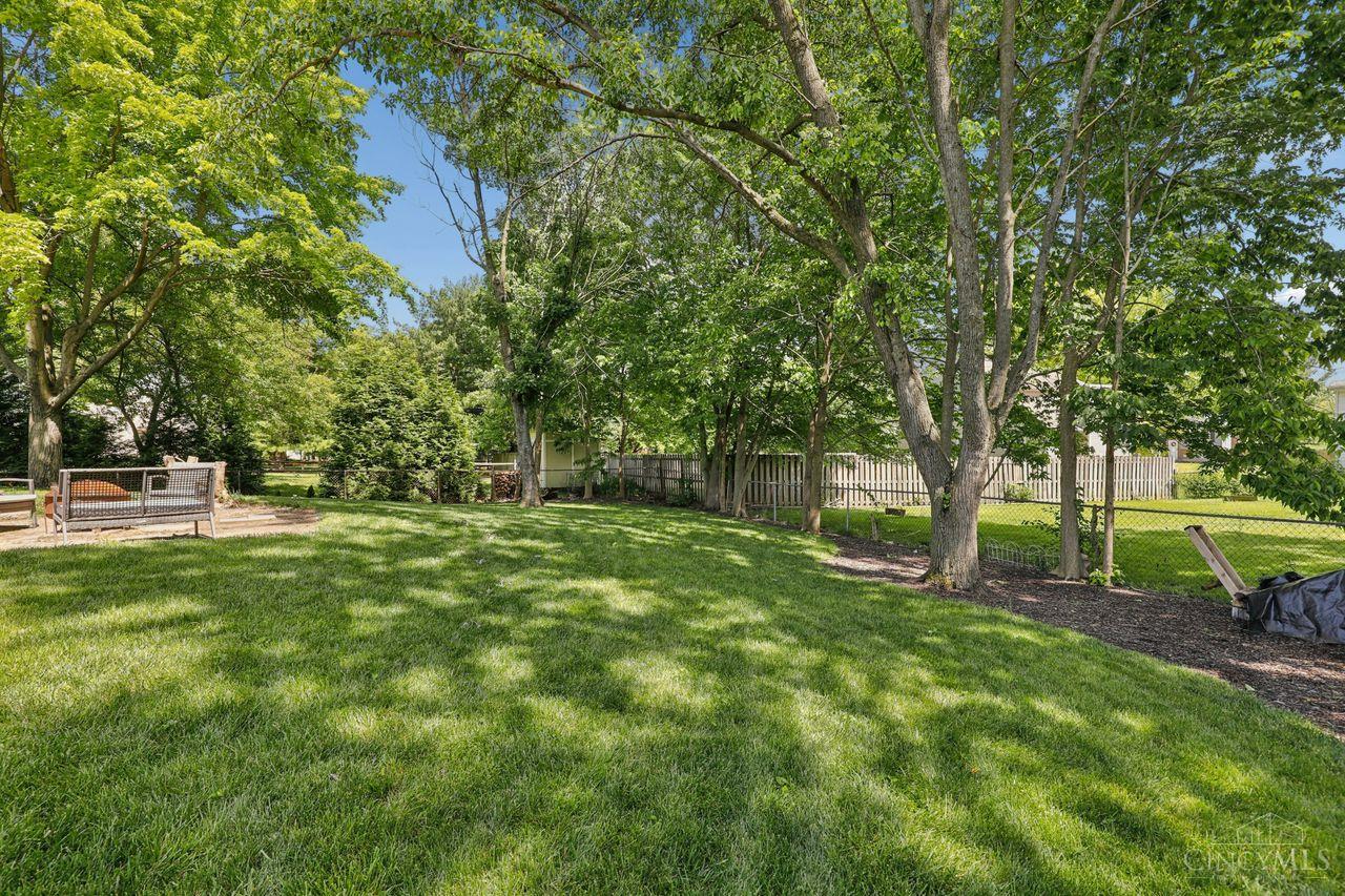 6673 Fernshire Court