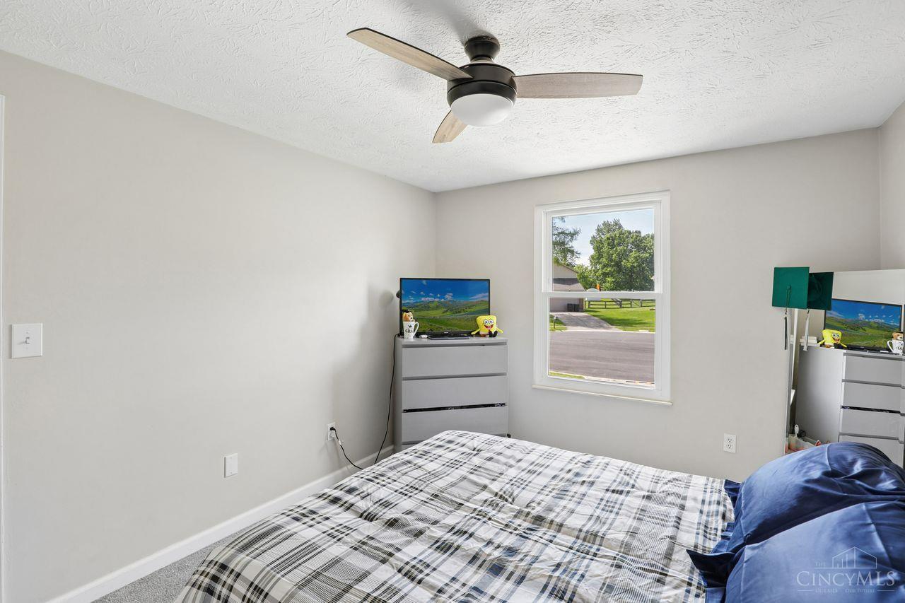 6673 Fernshire Court