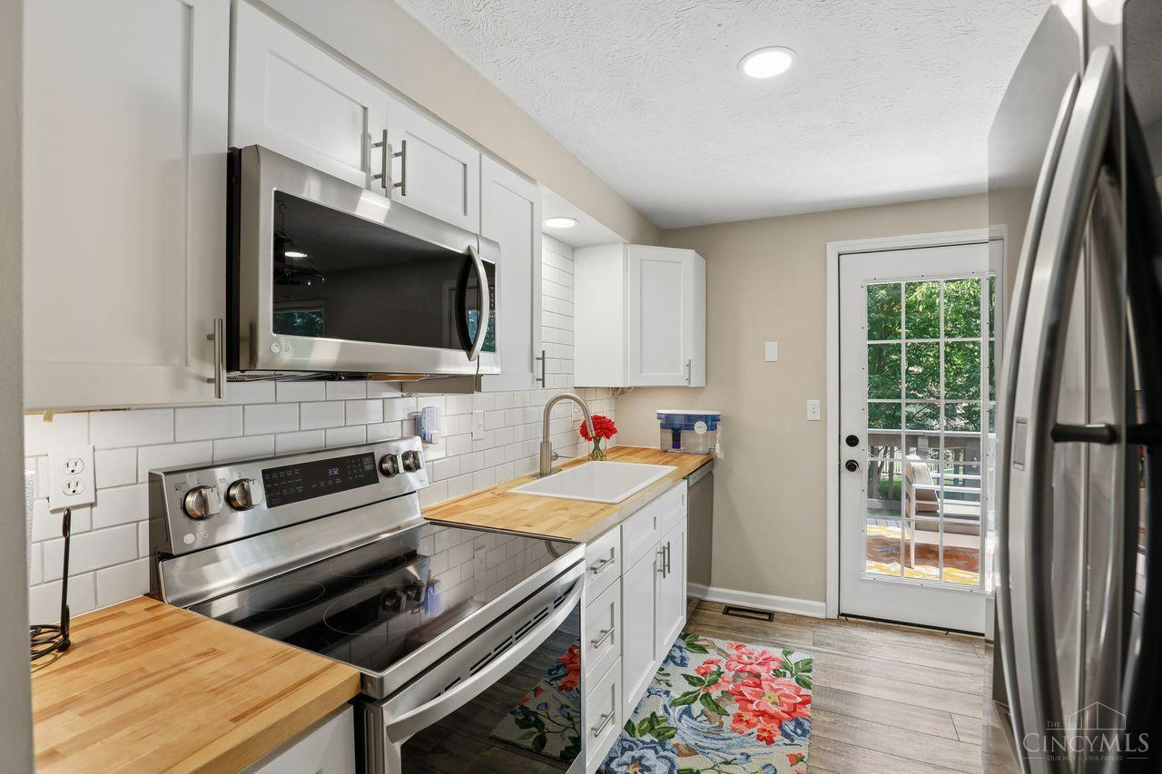 6673 Fernshire Court
