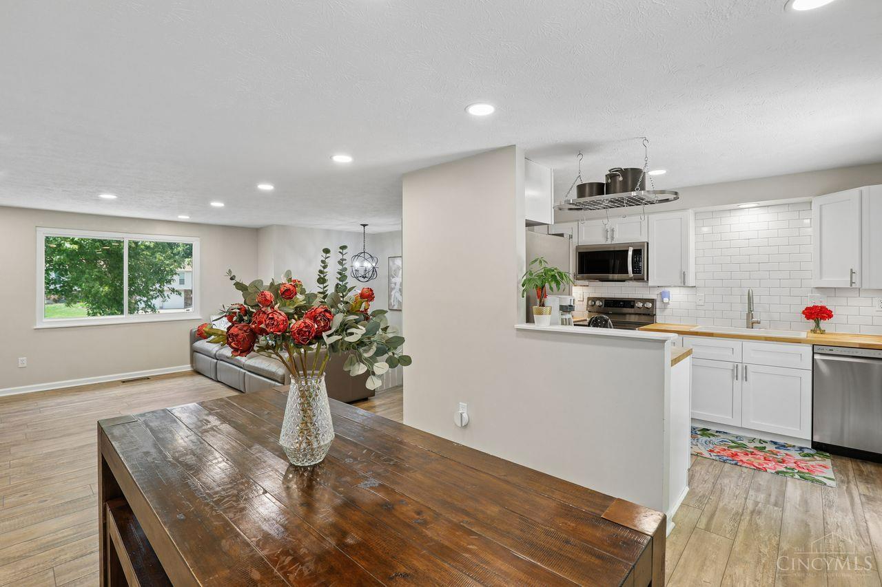 6673 Fernshire Court