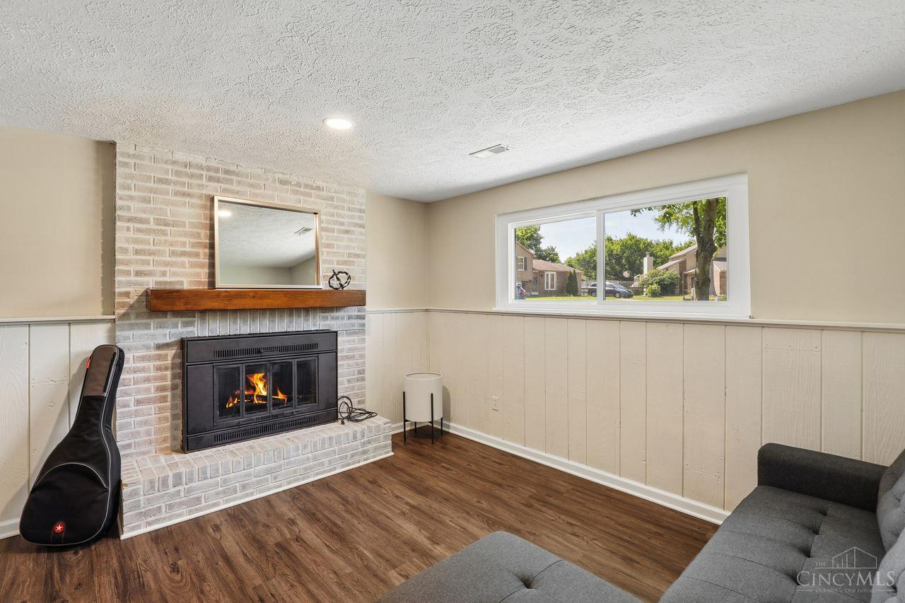 6673 Fernshire Court