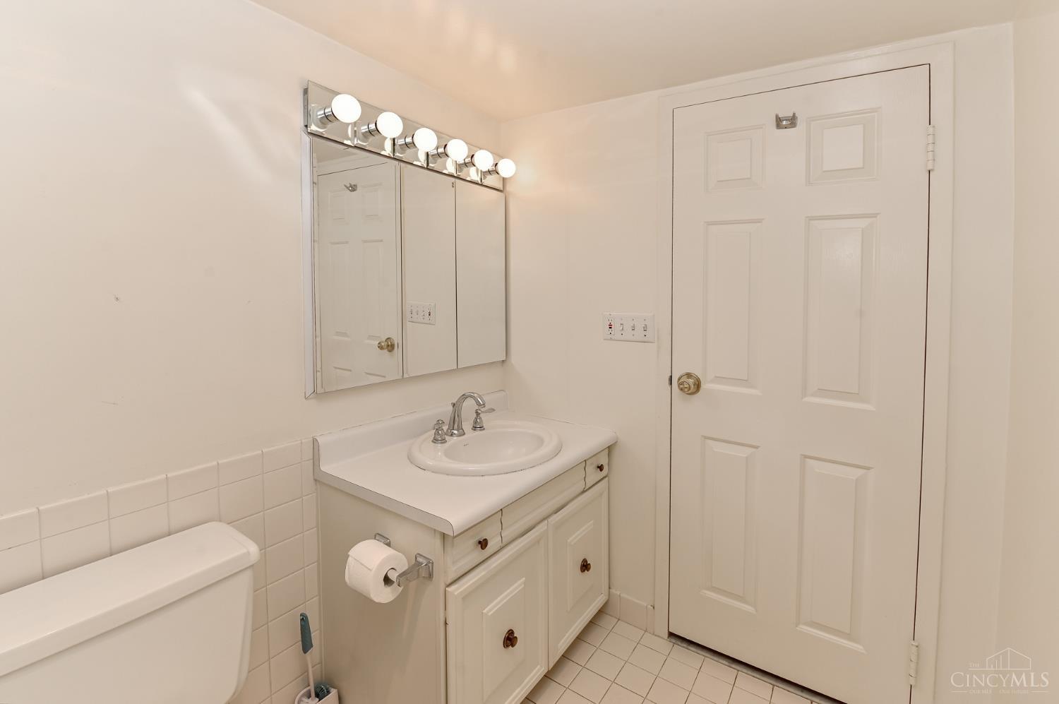 2444 Madison Road 1509
