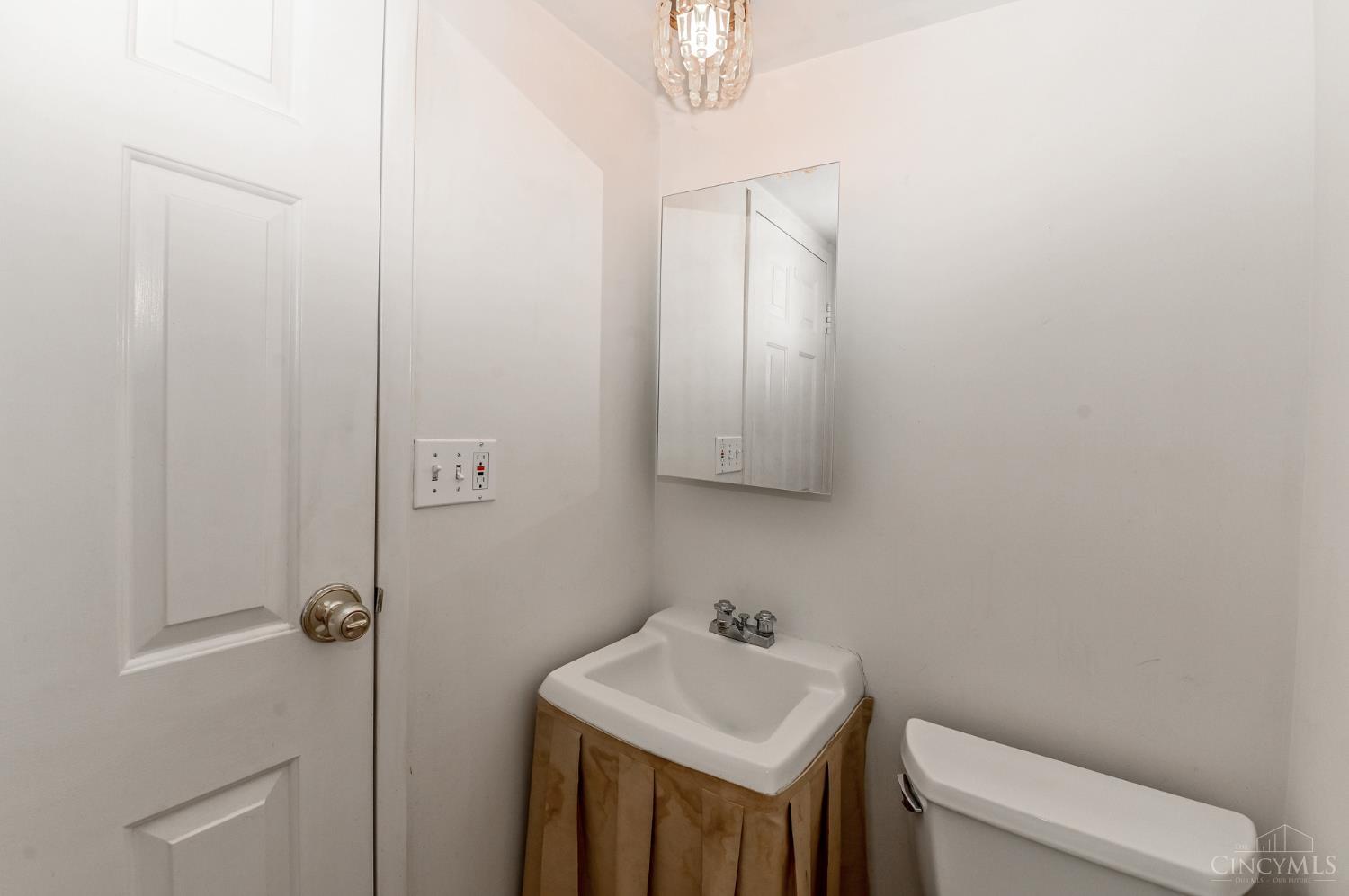 2444 Madison Road 1509