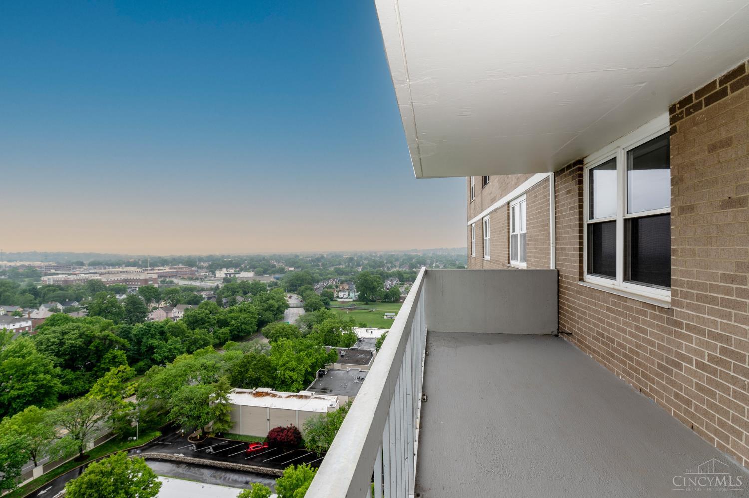 2444 Madison Road 1509