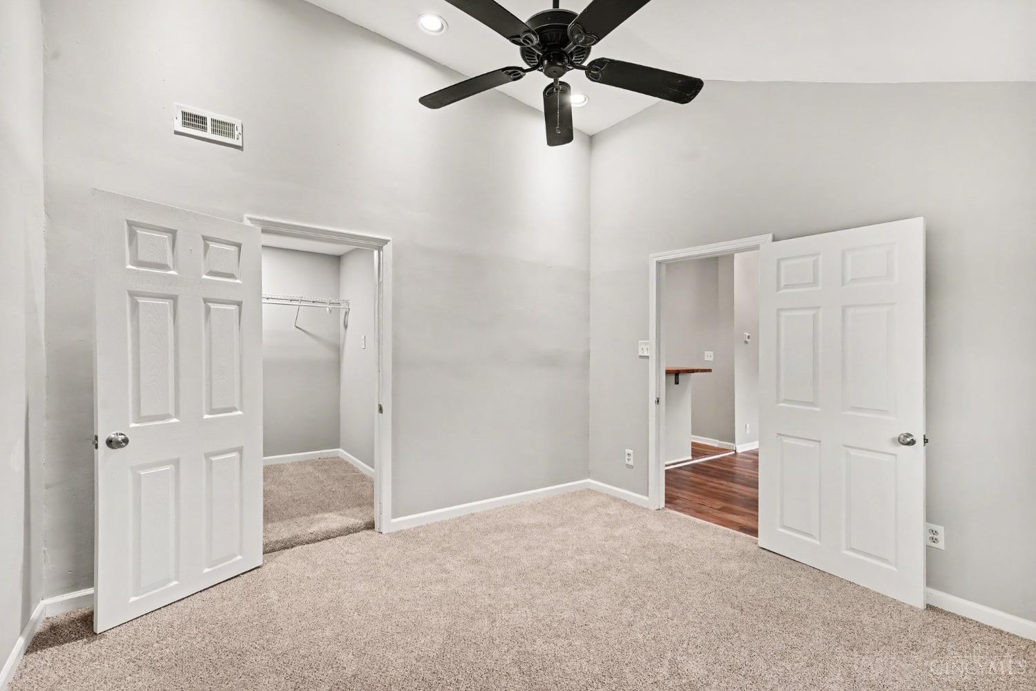 9032 Link Road