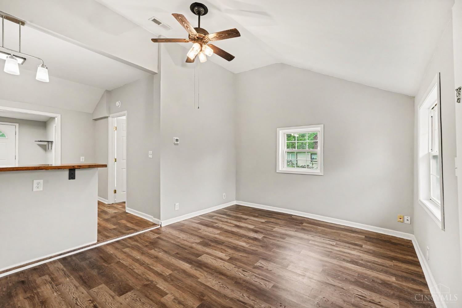 9032 Link Road