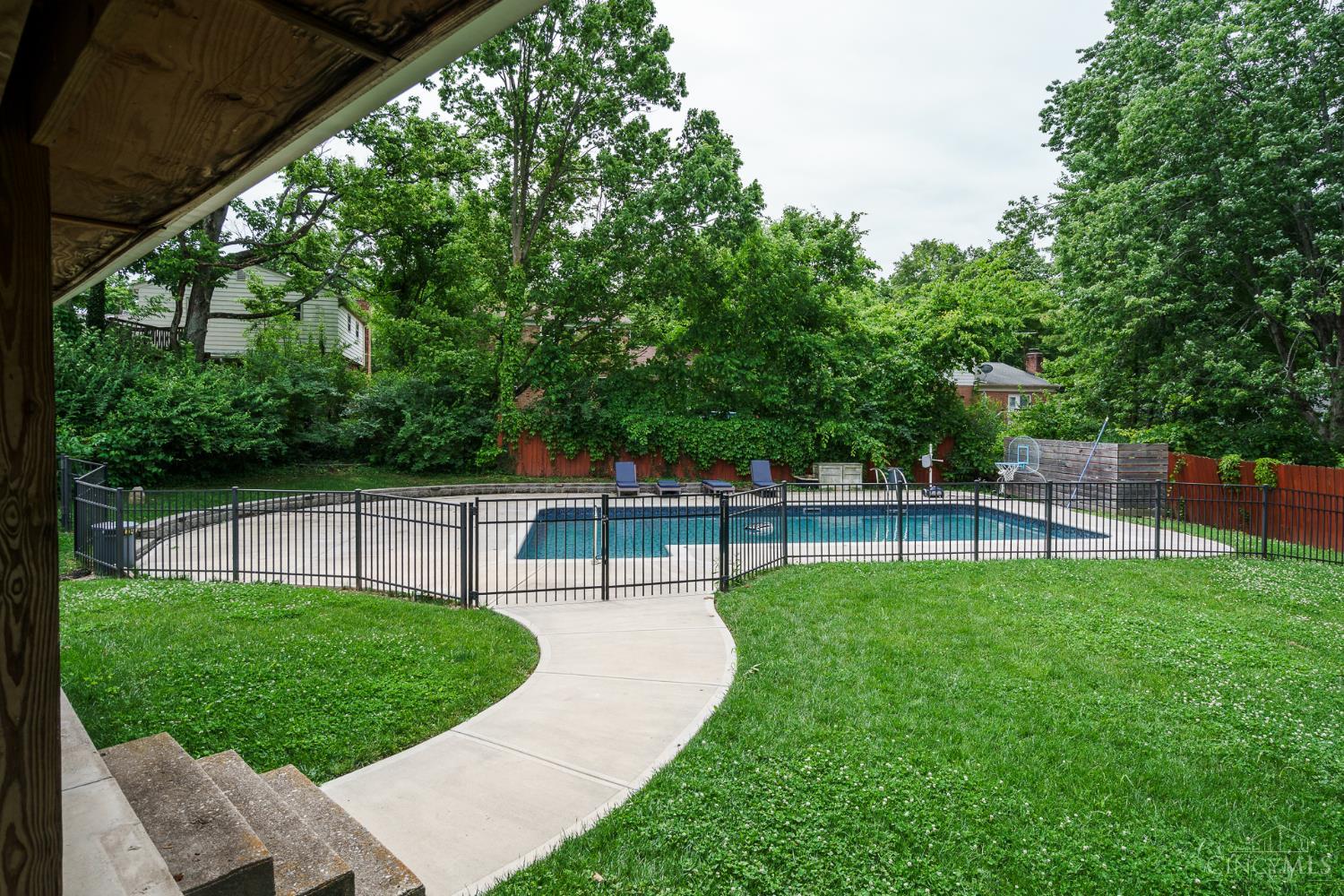 1987 Fossway Ct