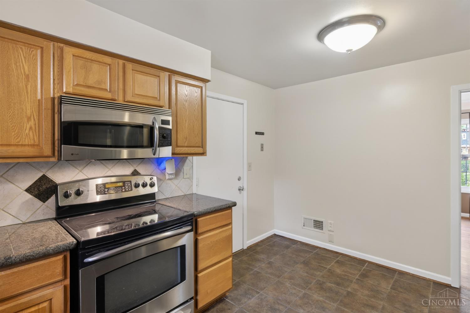 1987 Fossway Ct