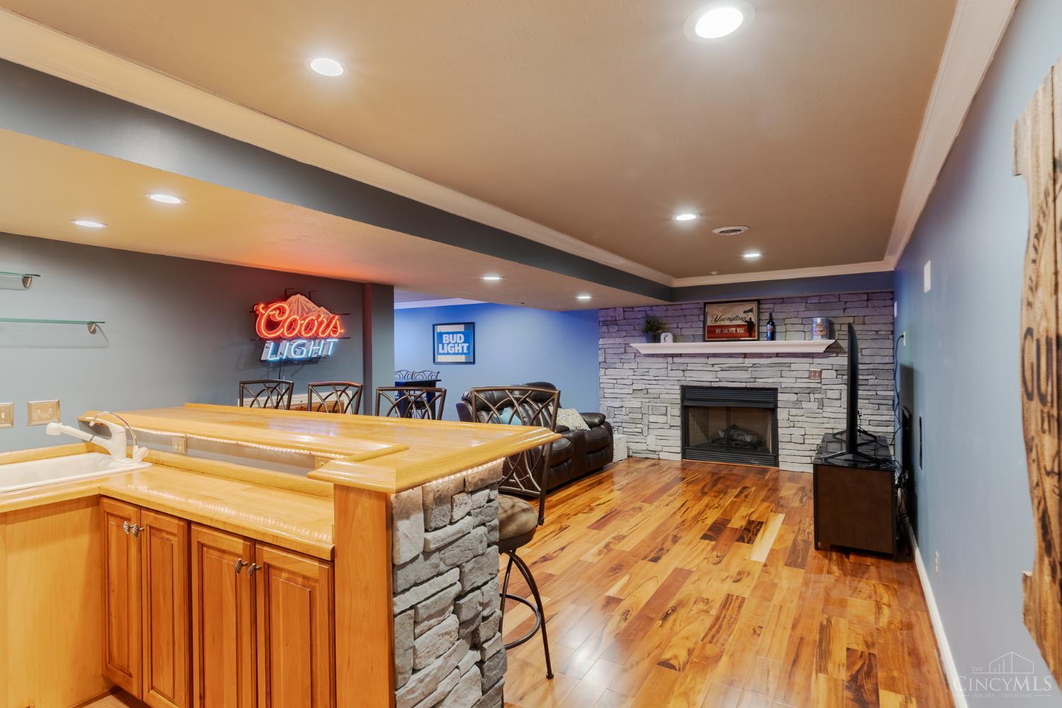 6380 Timberhill