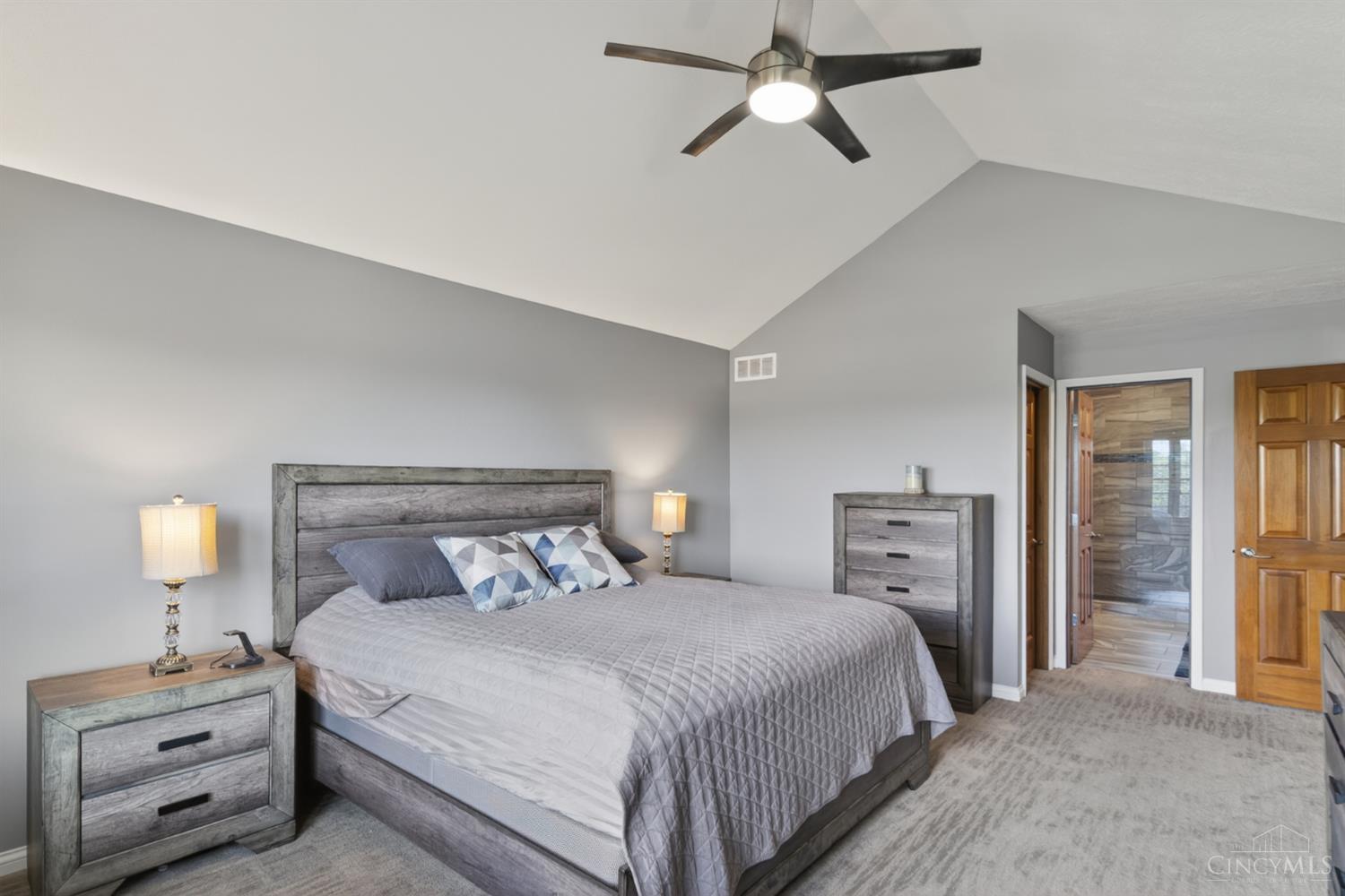 6380 Timberhill