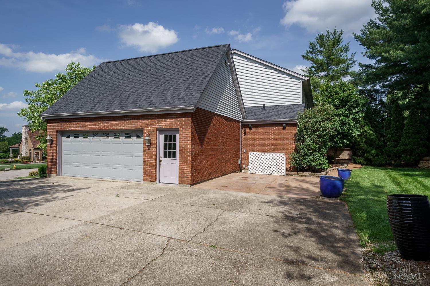 6380 Timberhill