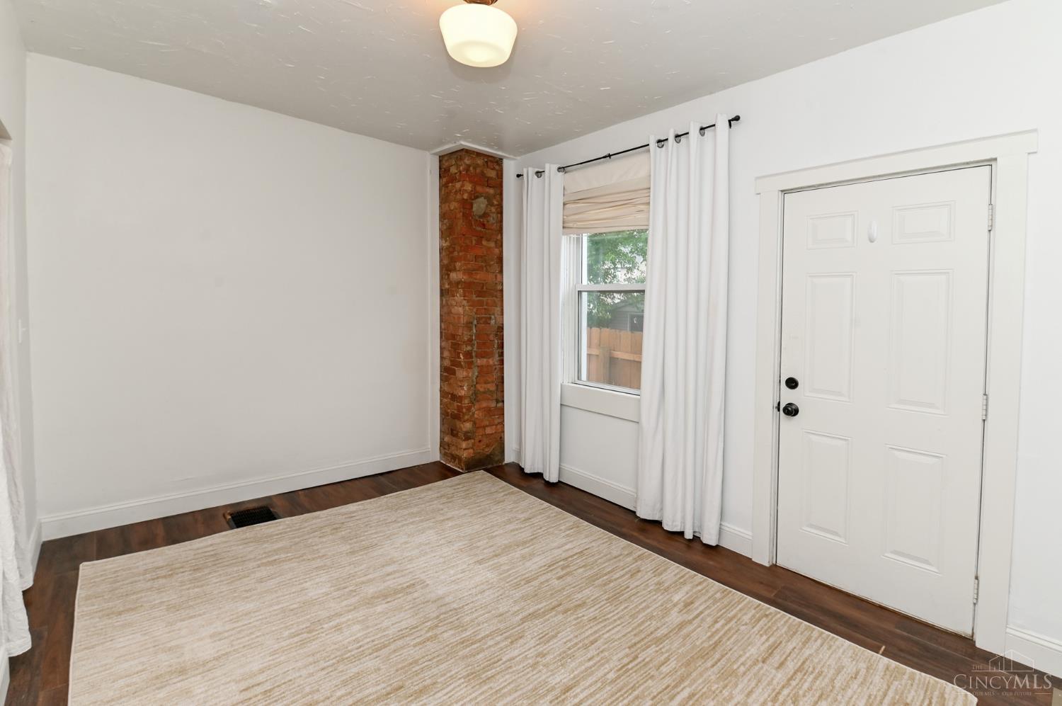 3304 Brotherton