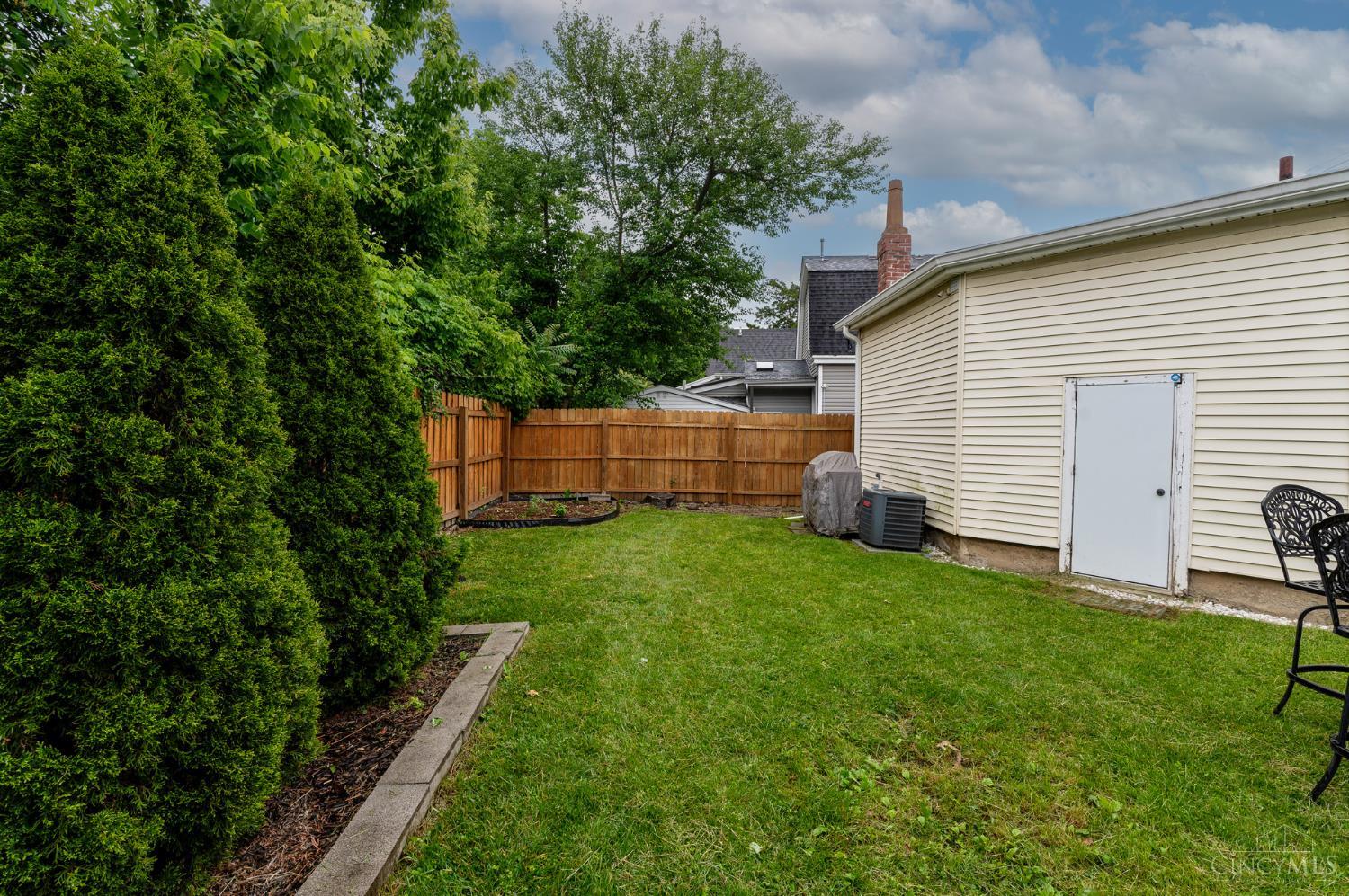 3304 Brotherton