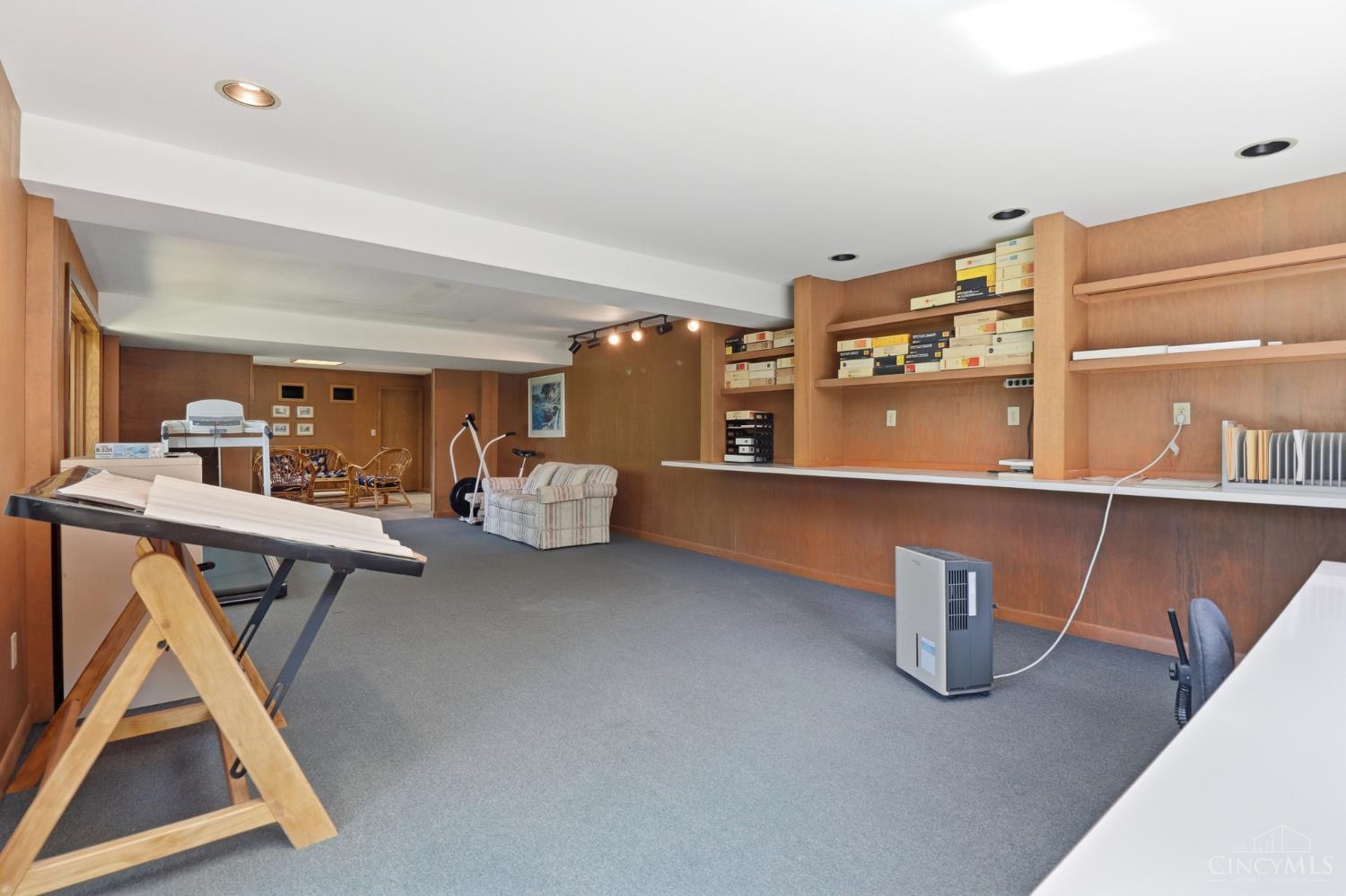 5661 Dunlap Road