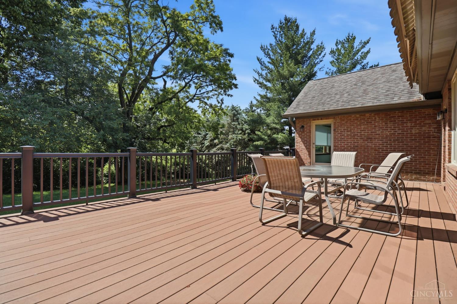 5661 Dunlap Road