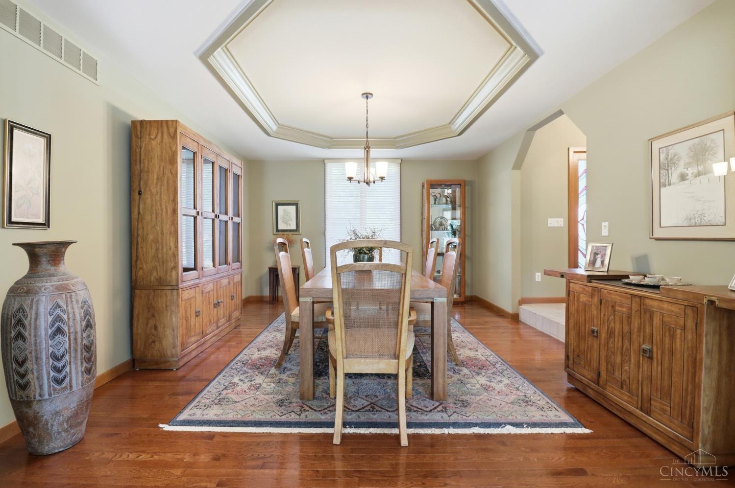 5661 Dunlap Road