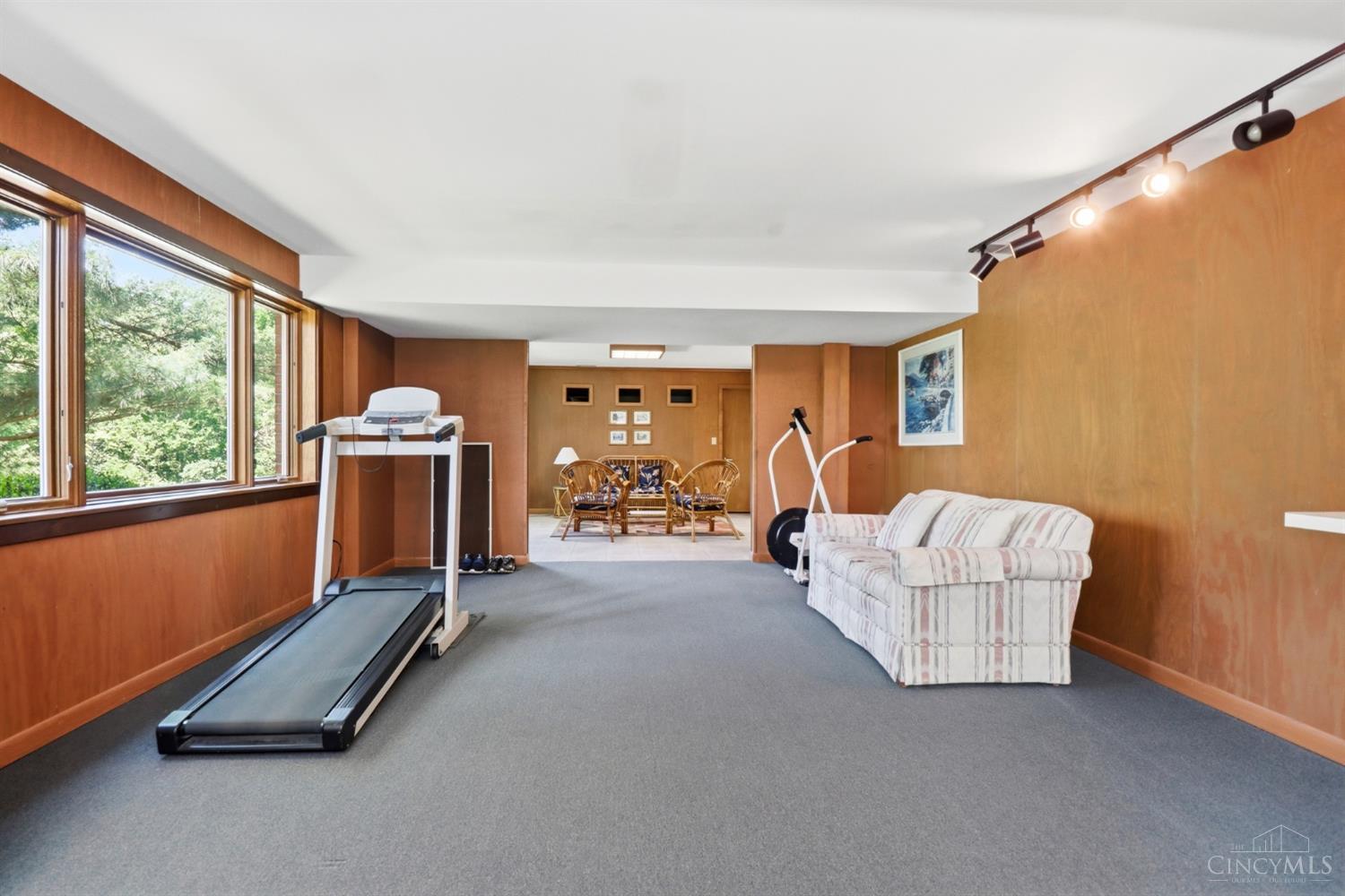 5661 Dunlap Road