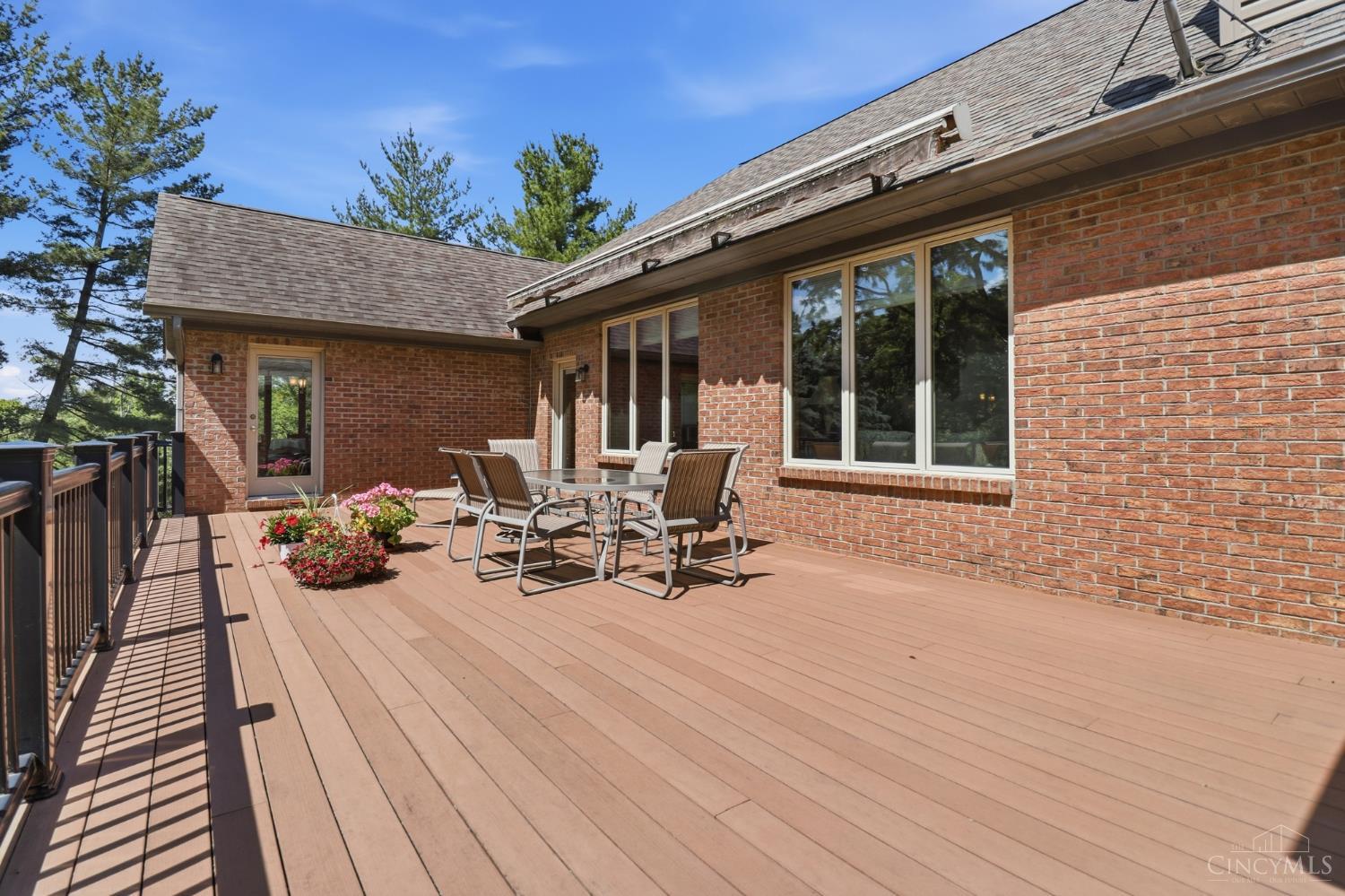 5661 Dunlap Road