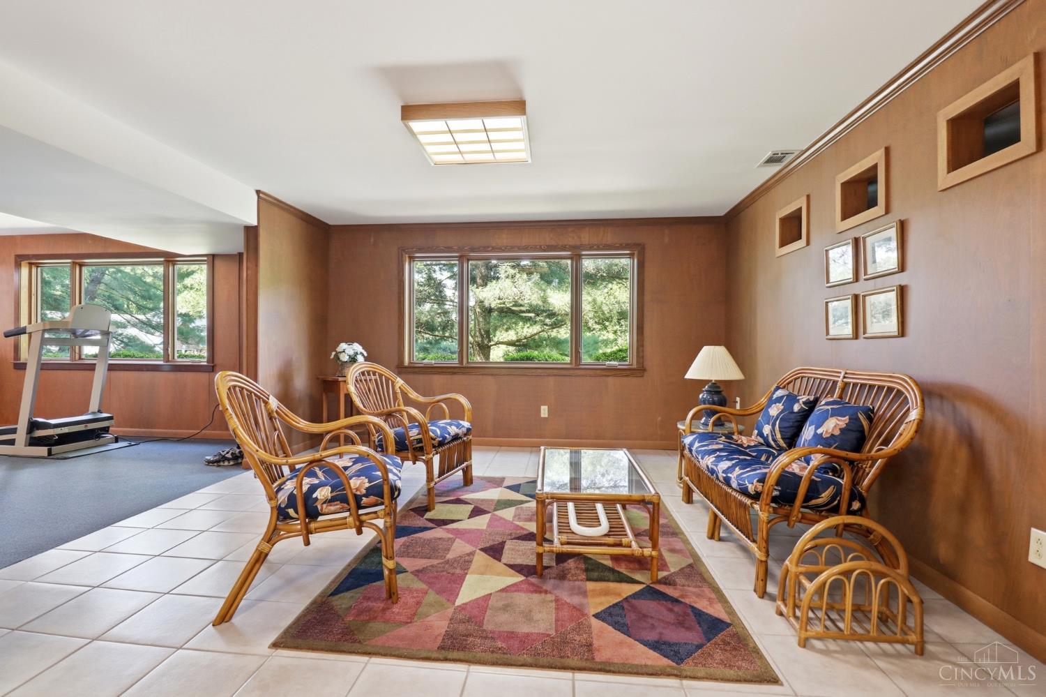 5661 Dunlap Road