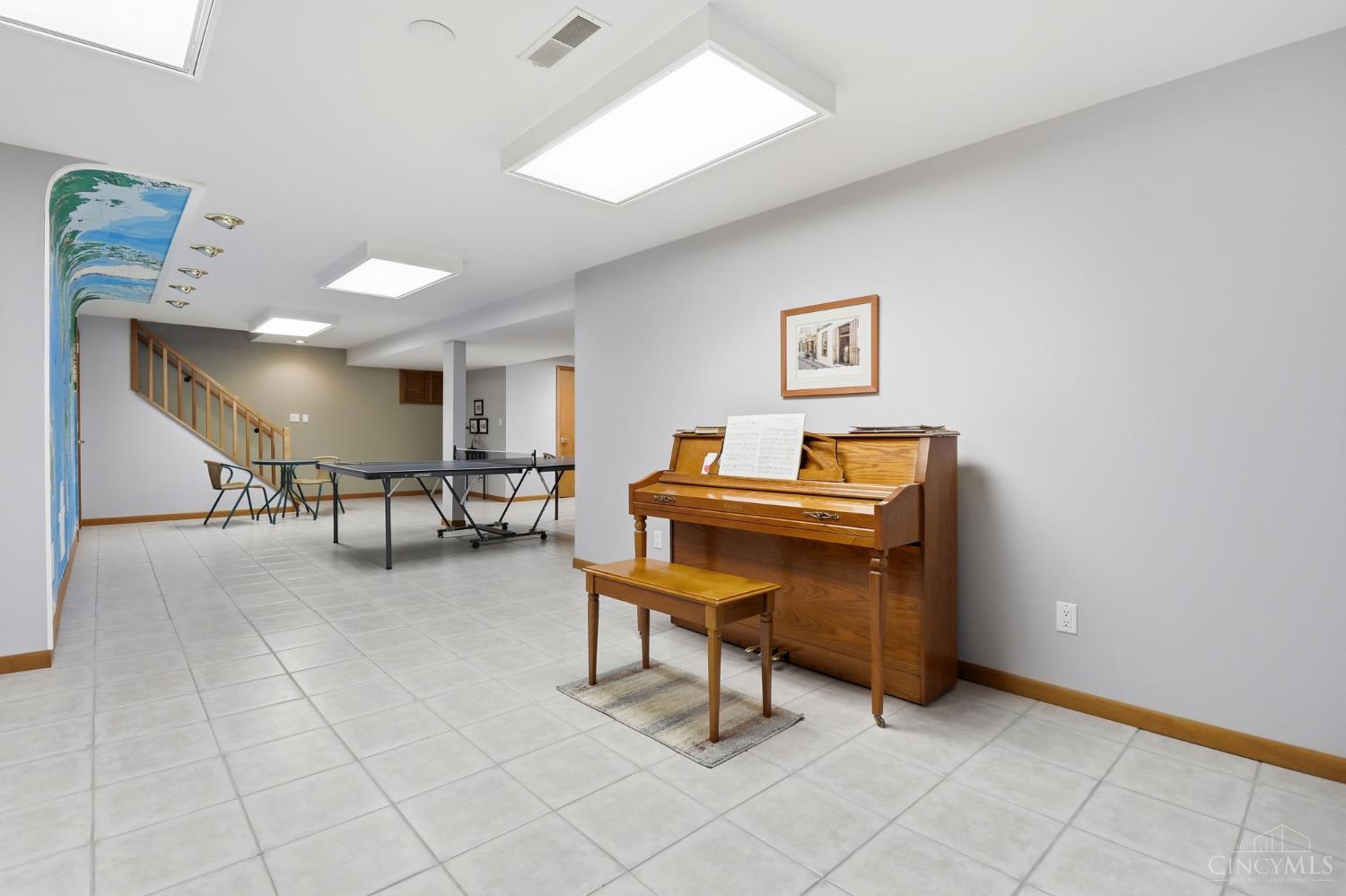 5661 Dunlap Road