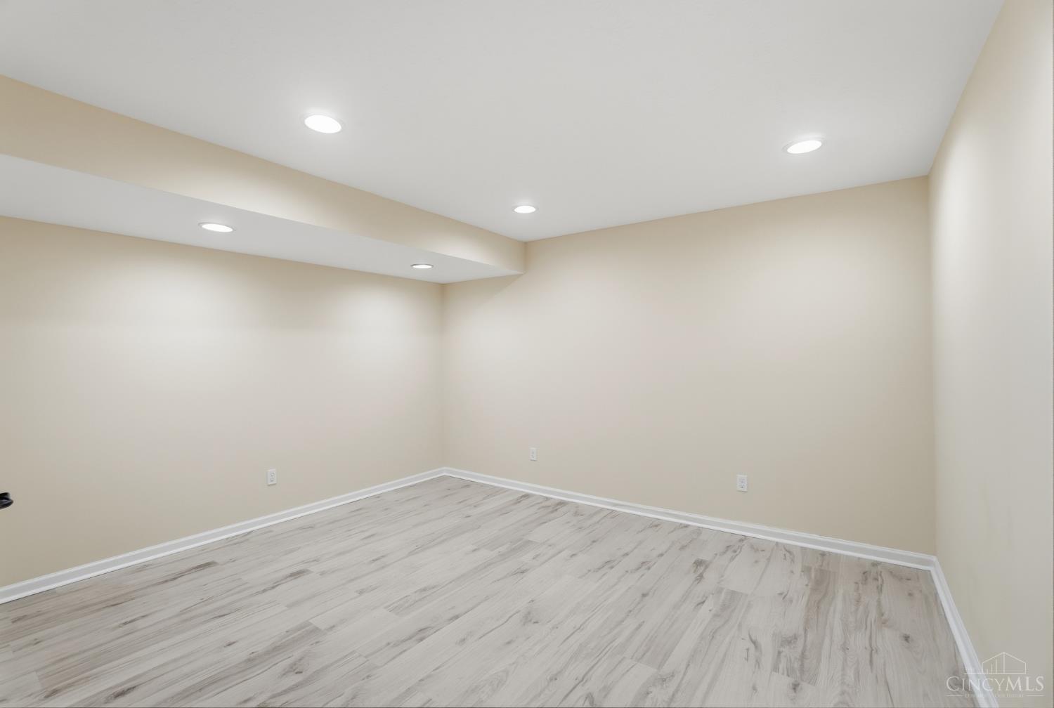 9439 Tebbs Court