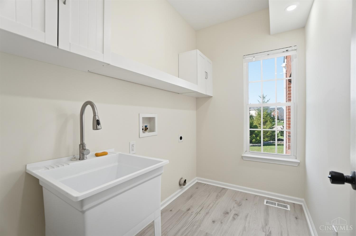 9439 Tebbs Court