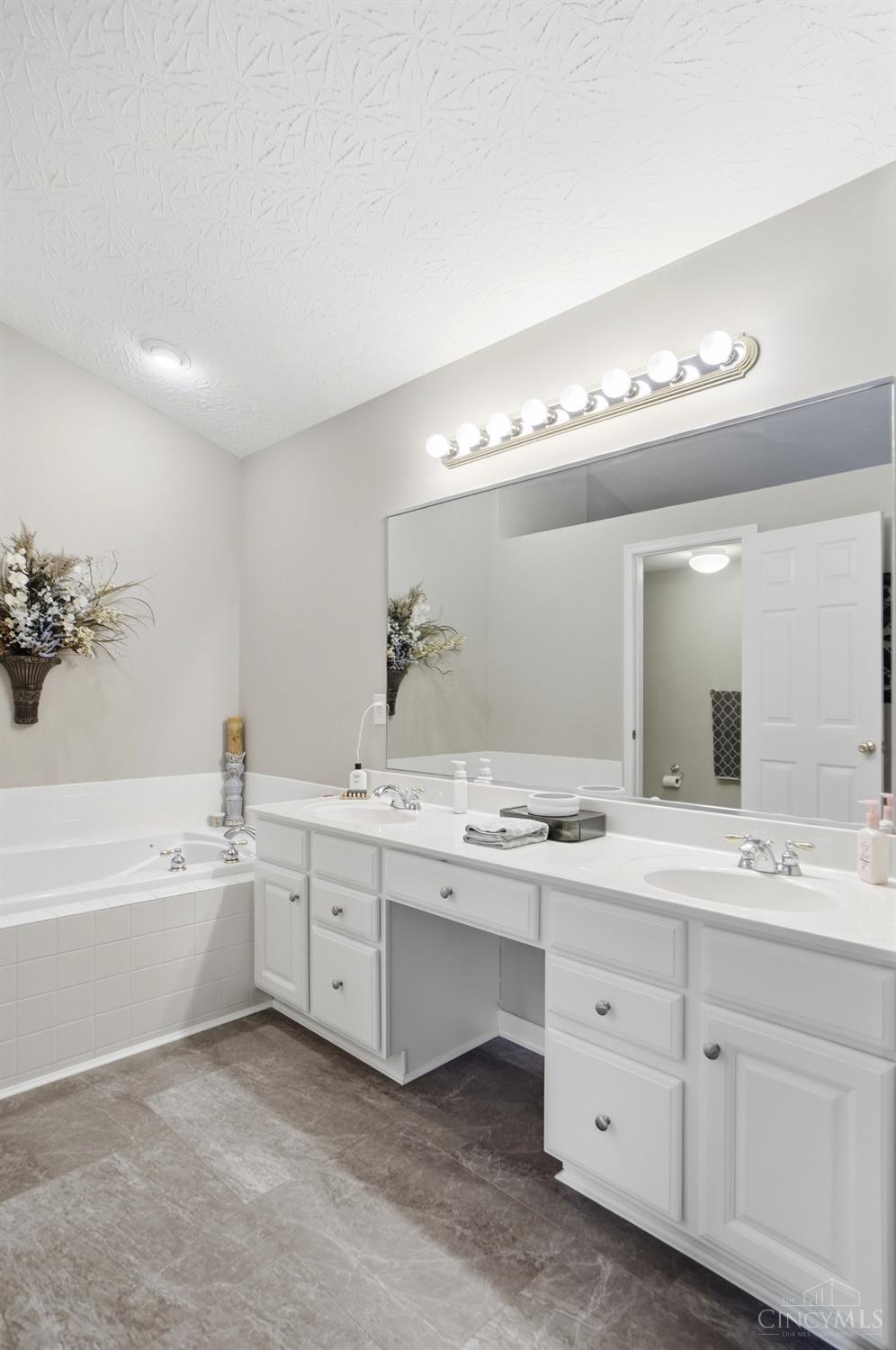 5947 Castlewood Crossing 2