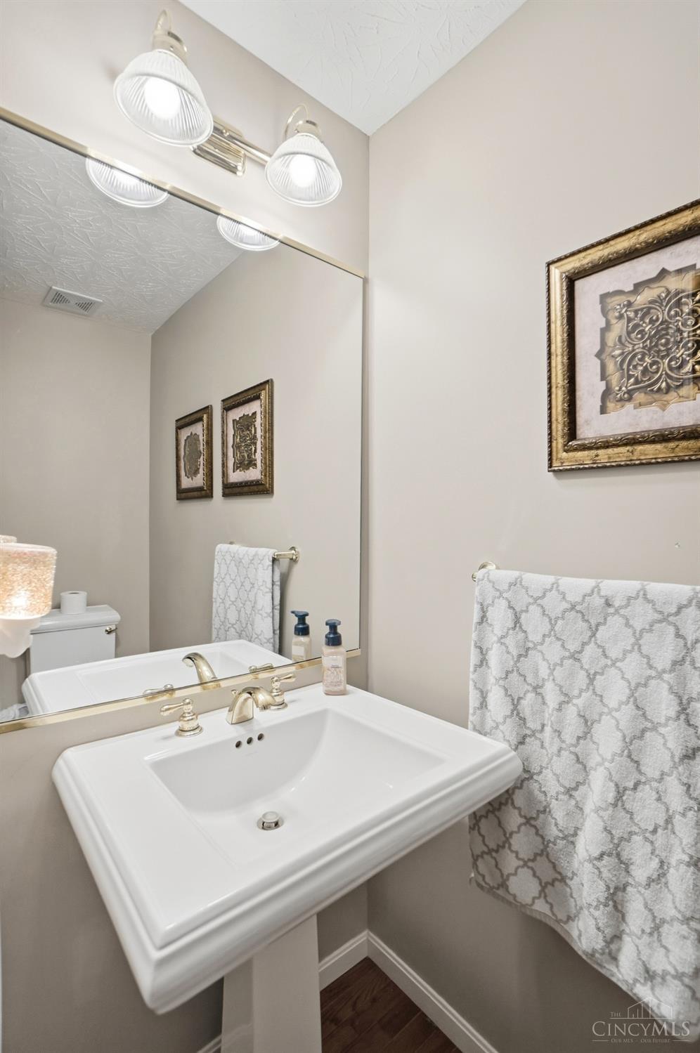 5947 Castlewood Crossing 2
