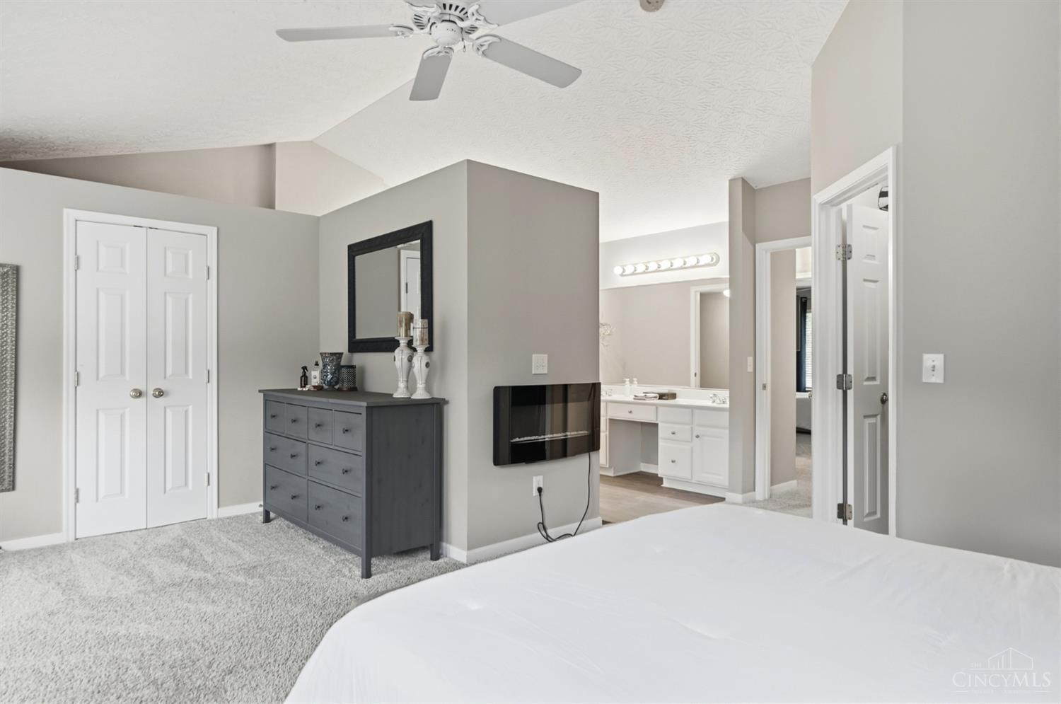 5947 Castlewood Crossing 2