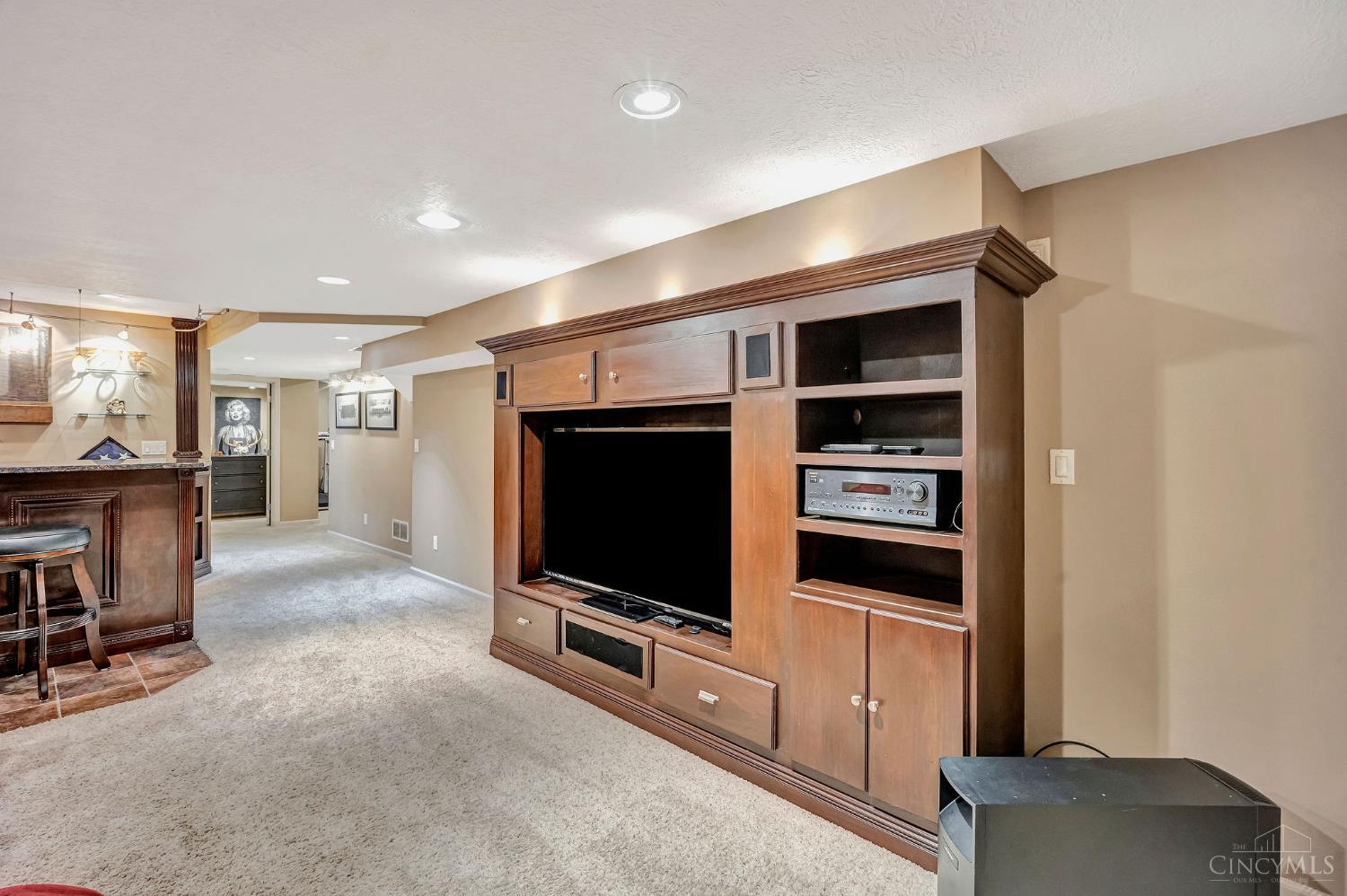 317 Meadowgreen Drive