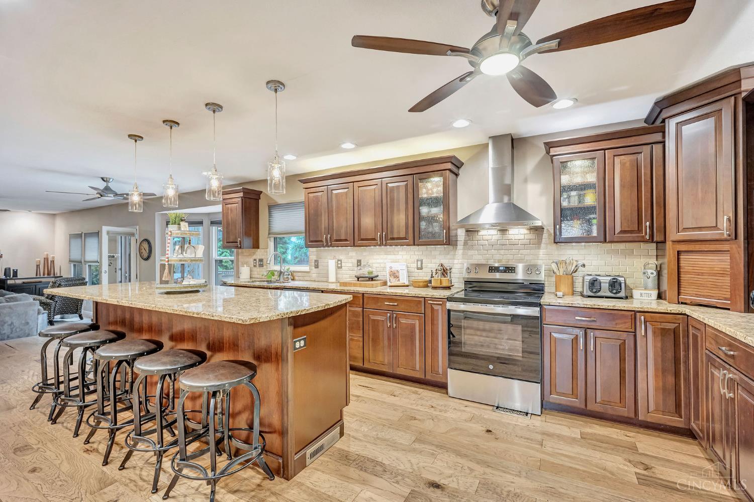 317 Meadowgreen Drive