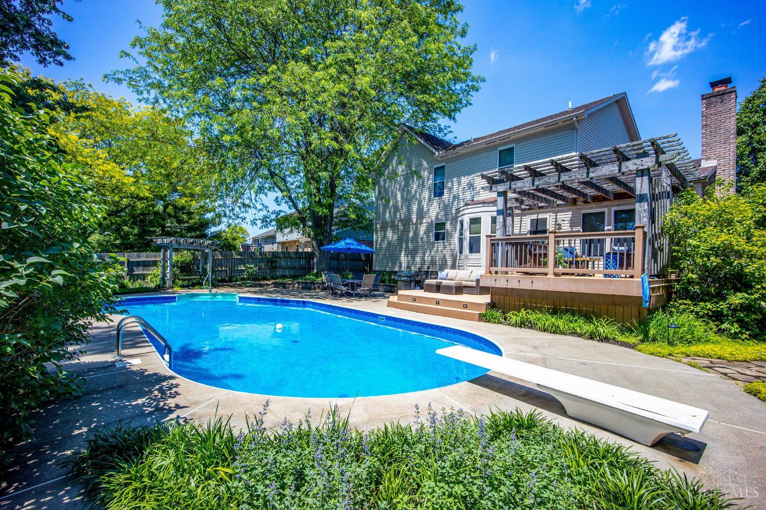 317 Meadowgreen Drive