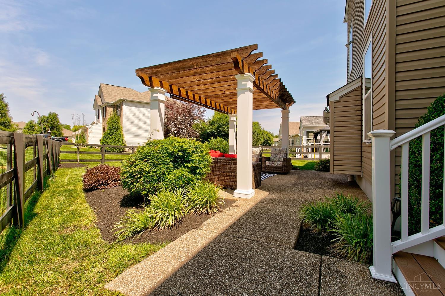 973 E Apple Gate